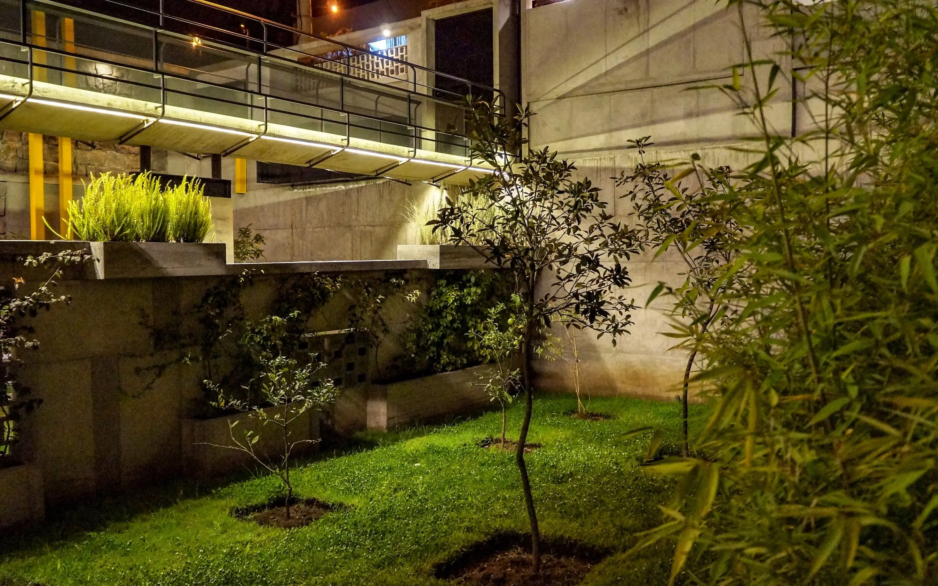 Exclusivo Departamento de Diseño | 97m² de Jardín Privado | en Quito - Valle de los Chillos