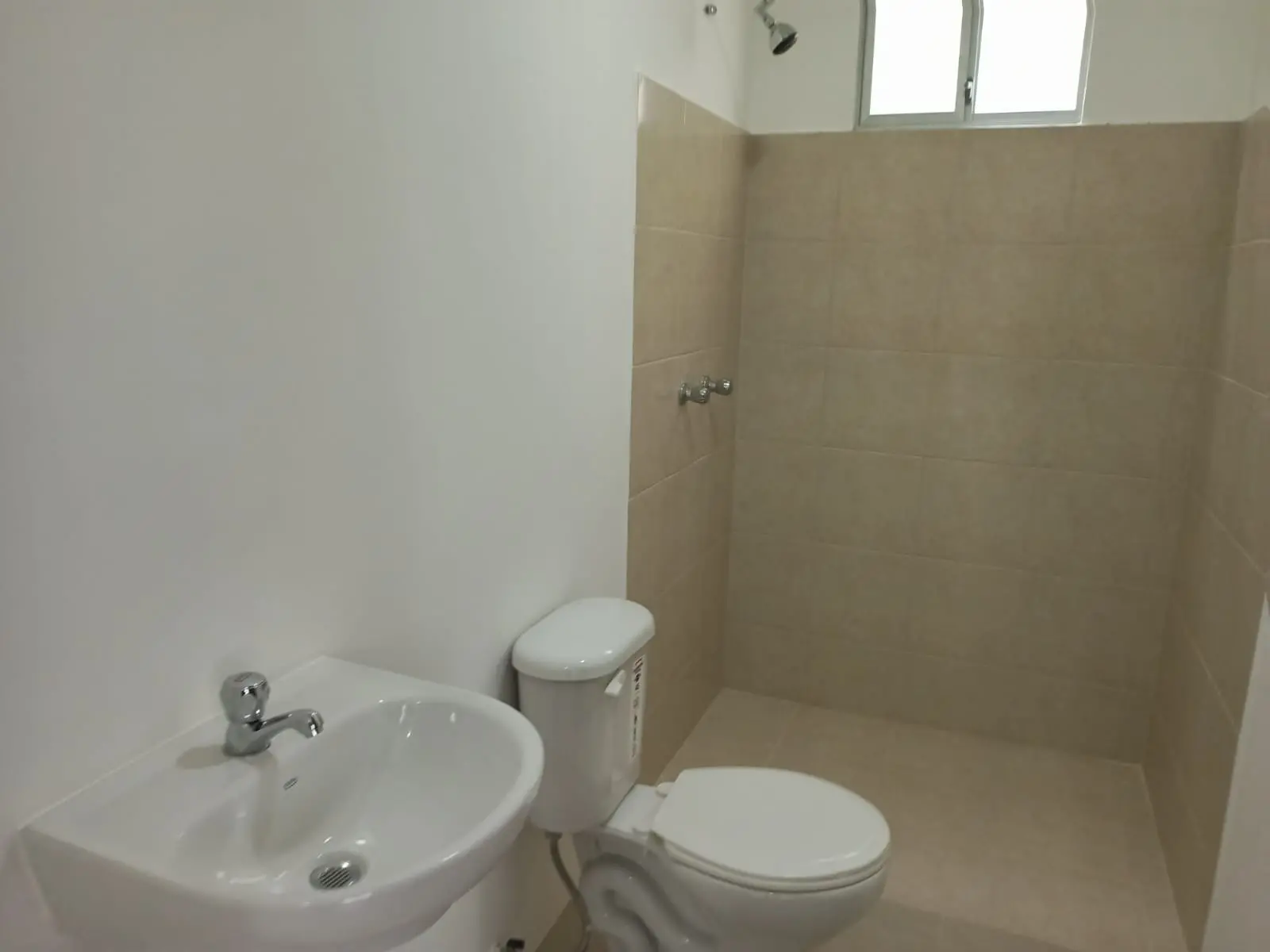 VENTA DE CASA PASEO DEL SOL 3 CHONGON