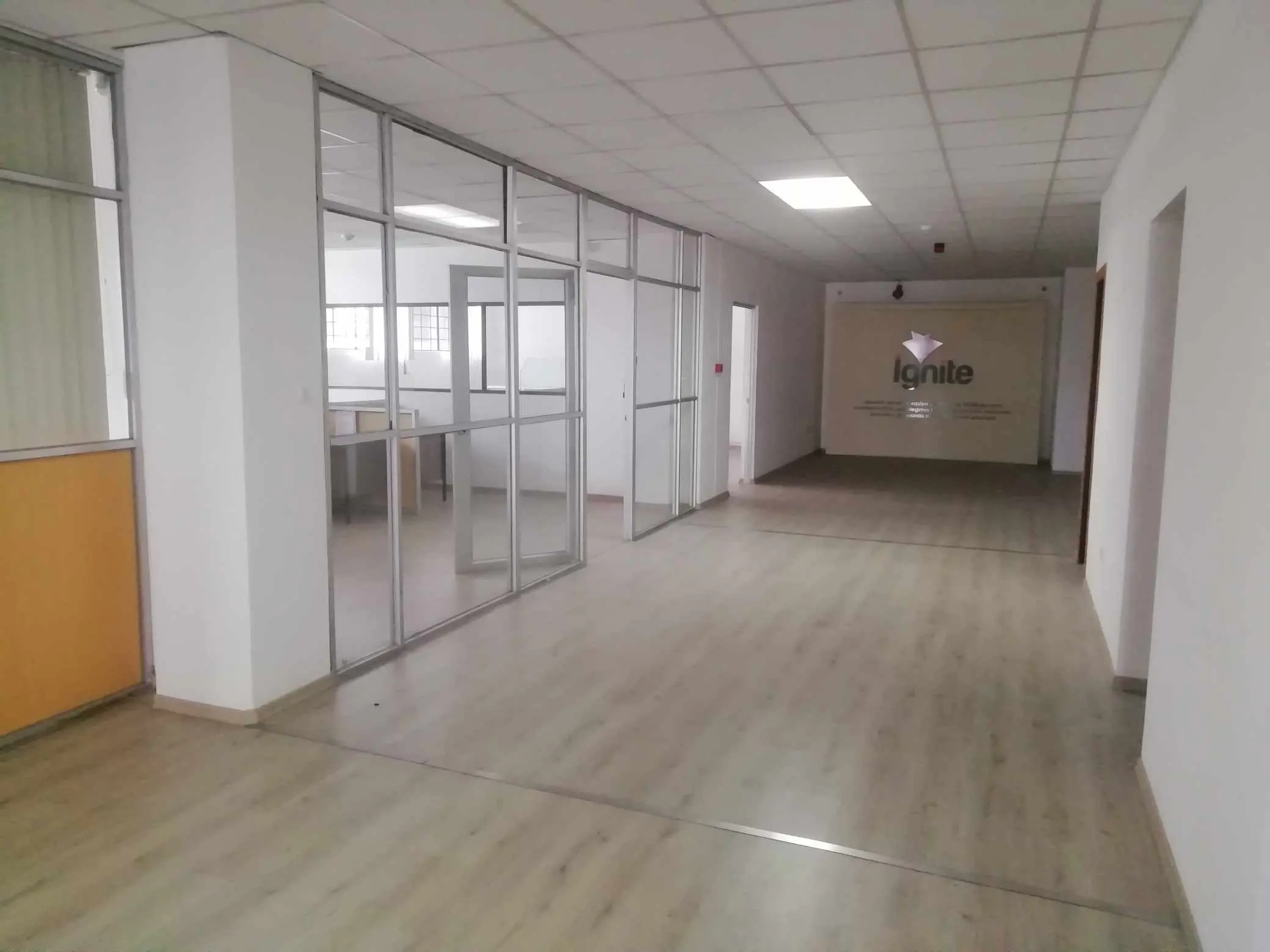 OFICINA DE ARRIENDO 288 M2 SECTOR SANTAMARÍA 6 DE DICIEMBRE