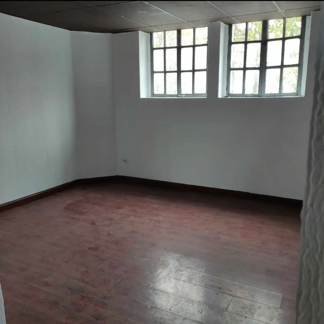 SECTOR LA MARISCAL EN VENTA TERRENO Y CASA PATRIMONIAL