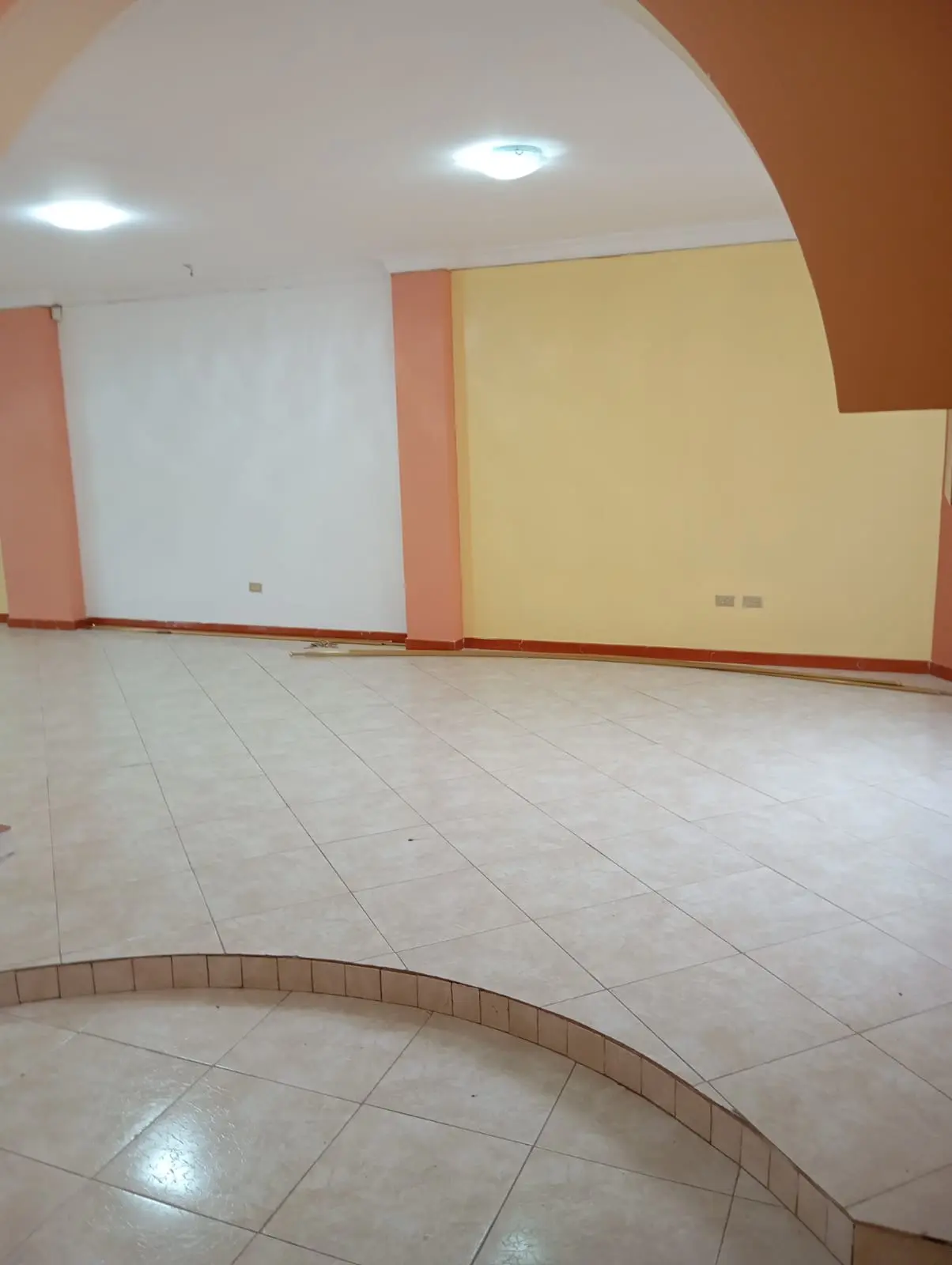 CASA EN VENTA - SANTO DOMINGO - ZOFIN INMOBILIARIA - Mario Benalcázar