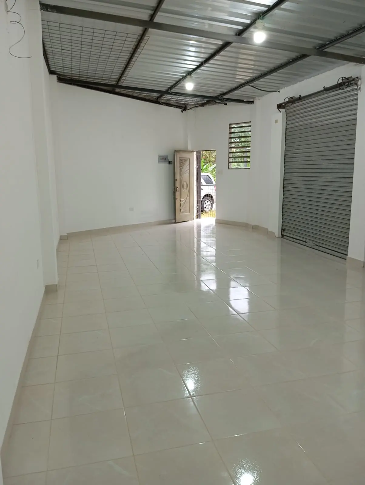 ZOFIN - MARIO BENALCAZAR