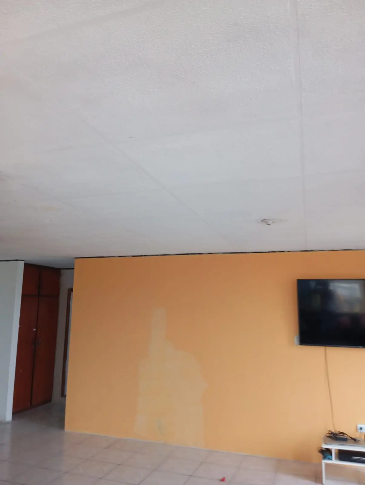 CASA COMERCIAL EN VENTA - SANTO DOMINGO - ZOFIN INMOBILIARIA - MARIO BENALCAZAR